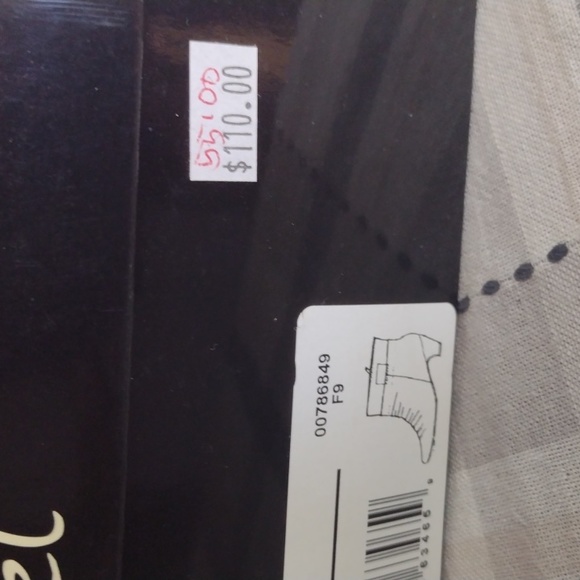 Samuel Brown suede boots - Picture 3 of 6